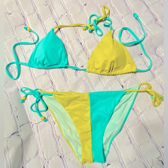 Victoria’s Secret PINK String Bikini - Picture 1 of 5